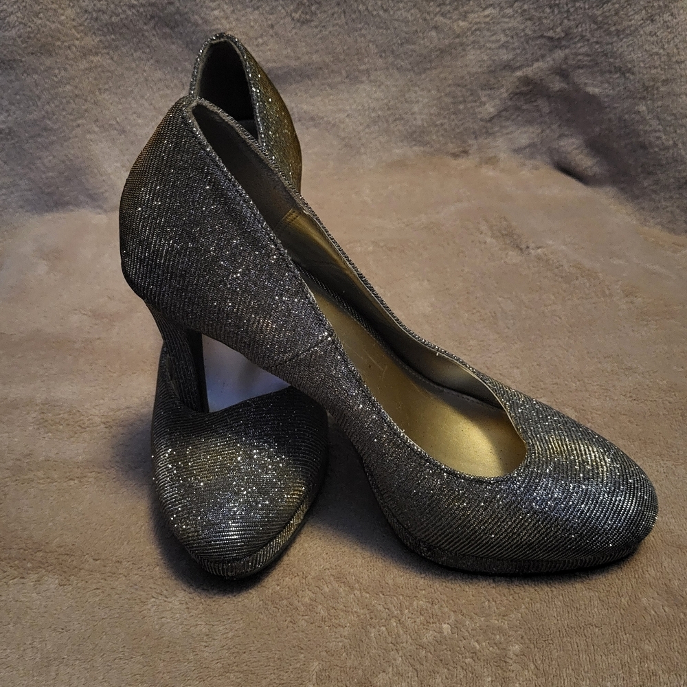 Fioni Night Women Gold Shimmer Heels Round Toe Metallic Sparkle